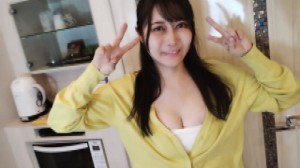 FC2-PPV-4783009 【大量顏射】乾淨俐落的OL，穿著工裝露出性感乳溝，一邊口交一邊比出雙重和平手勢♥為了保佑平安分娩，中出性愛上升到極致♪最後，大量顏射讓乾淨利落的臉蛋變成了精液馬桶♥※評論特典：5張地獄場景合集在线观看