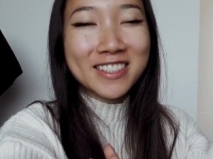 度假酒店被男友後入抽插小穴射滿精液-EMILY
