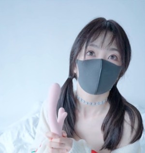 玩偶姐姐 私信短片 震动棒永远可以让我高潮