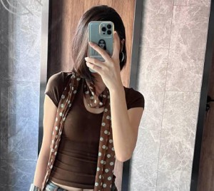 真是刺激和姐姐拍了姐弟乱 伦里面的情节