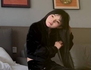 今天约了一个大胸御姐-虚竹