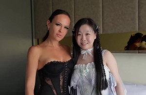 人鱼花嫁白丝和奥地利夫妻玩交换无套内射-冰凌紫萱
