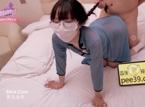 香蕉秀xjx665前台小骚逼为了升值主动勾引上司酒店开房